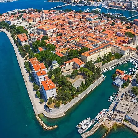 Petar - 50m From Sea Apartament
