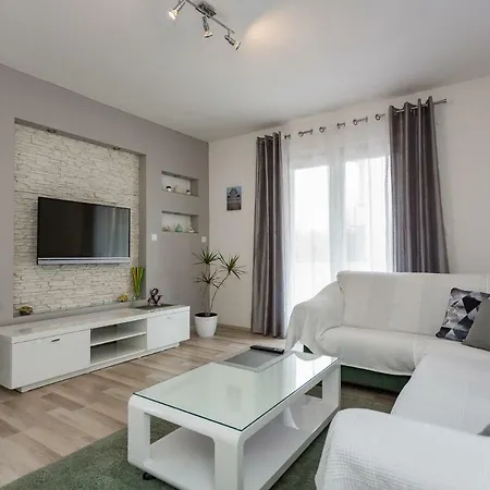 Petar - 50m From Sea * Zadar